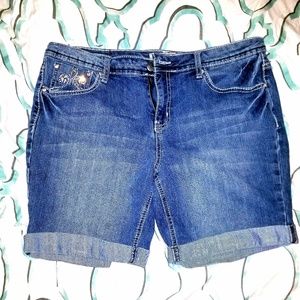 Bermuda Jean Shorts